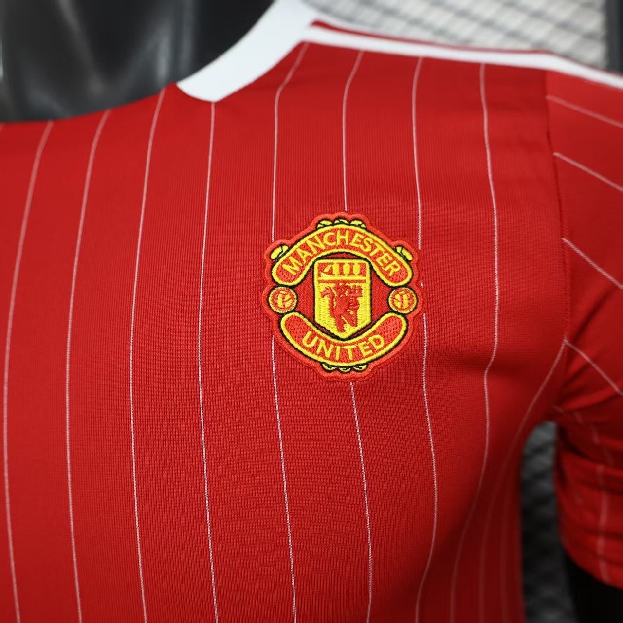 Manchester United "Classic Pinstripe" Special Kit