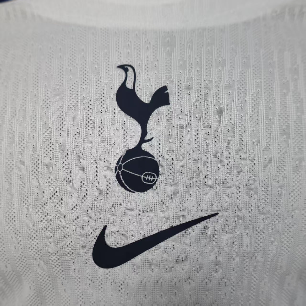Tottenham "Electric Lilywhite" Special Kit