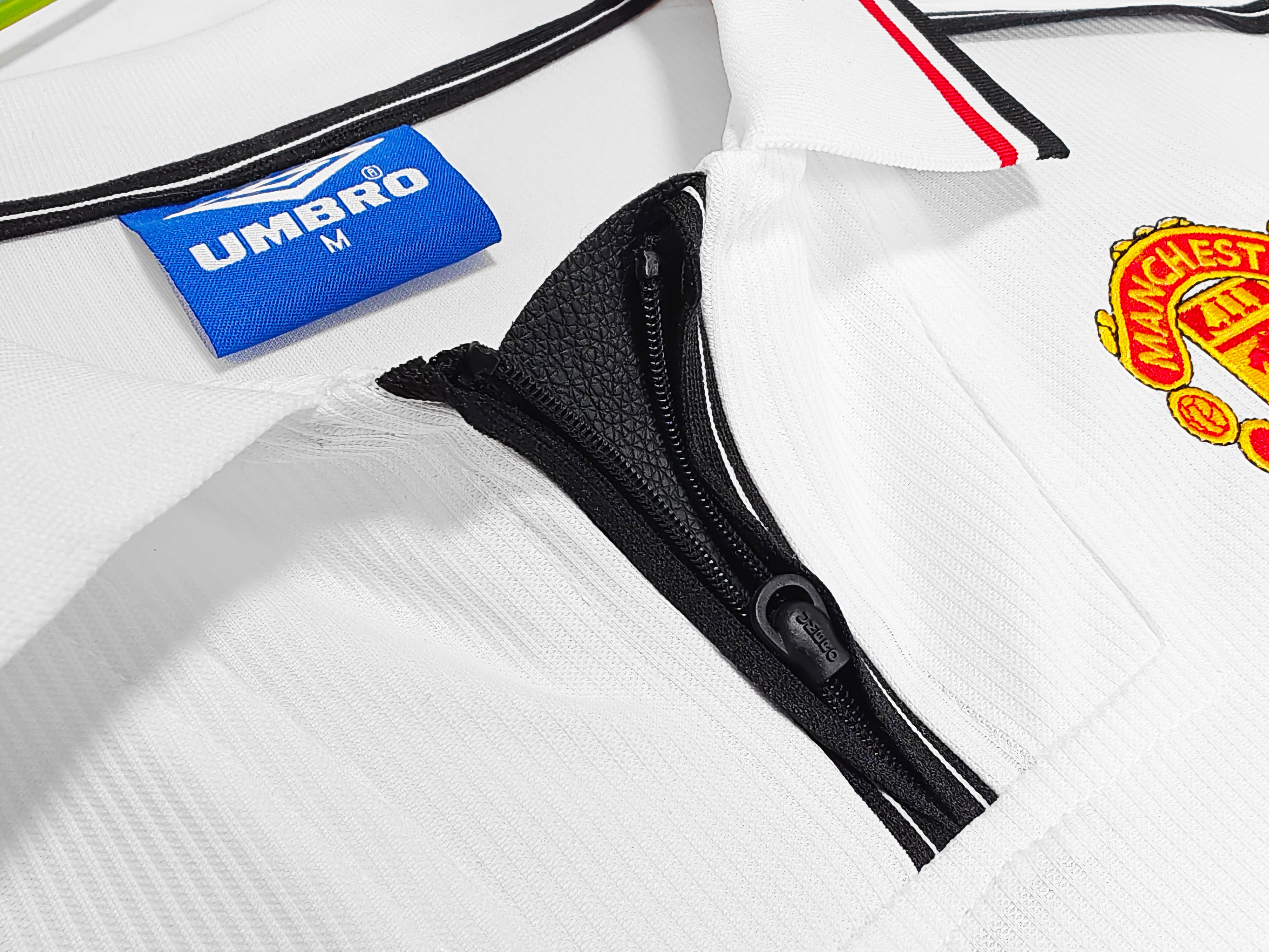 Manchester United 1997-1999 Away Kit
