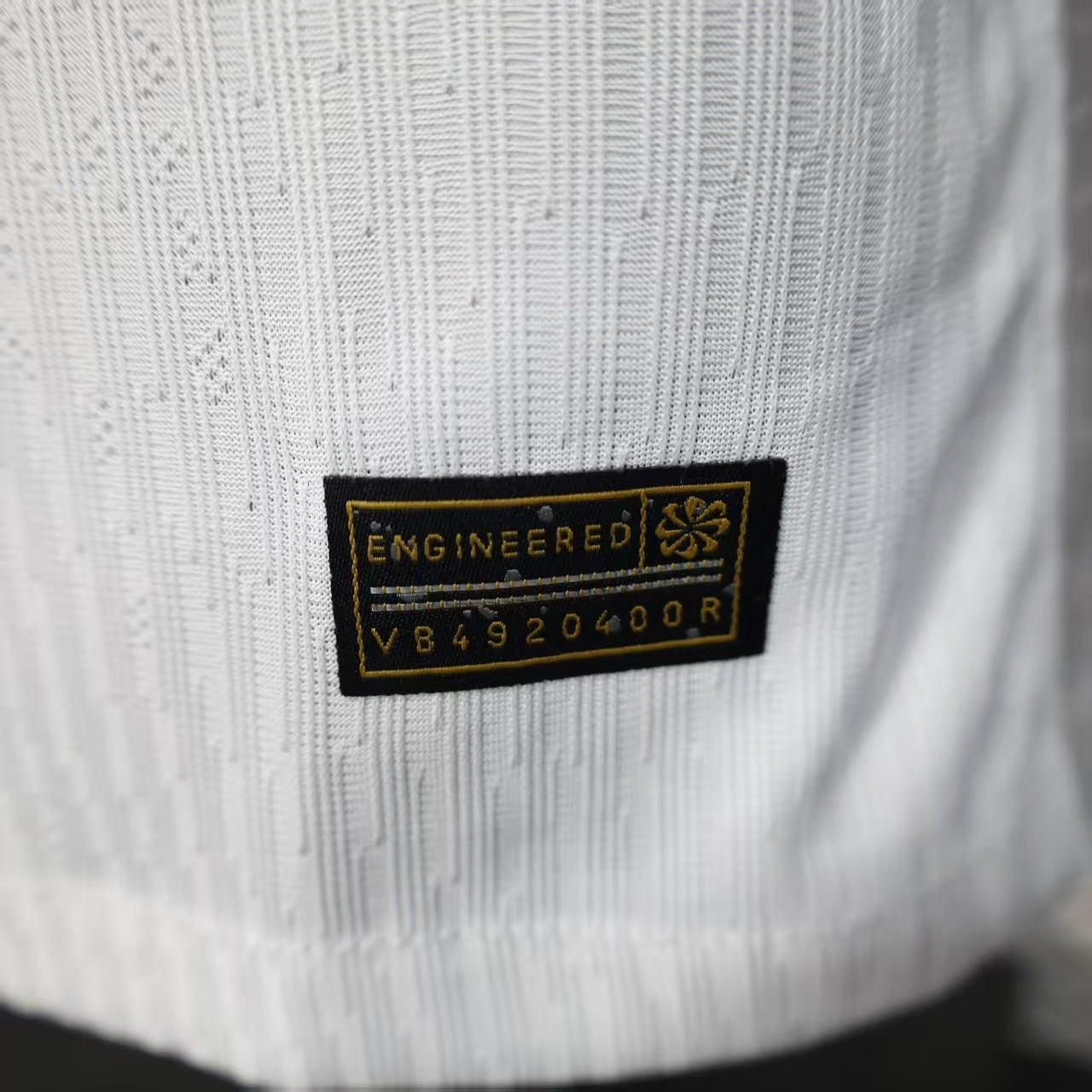 Tottenham "Electric Lilywhite" Special Kit