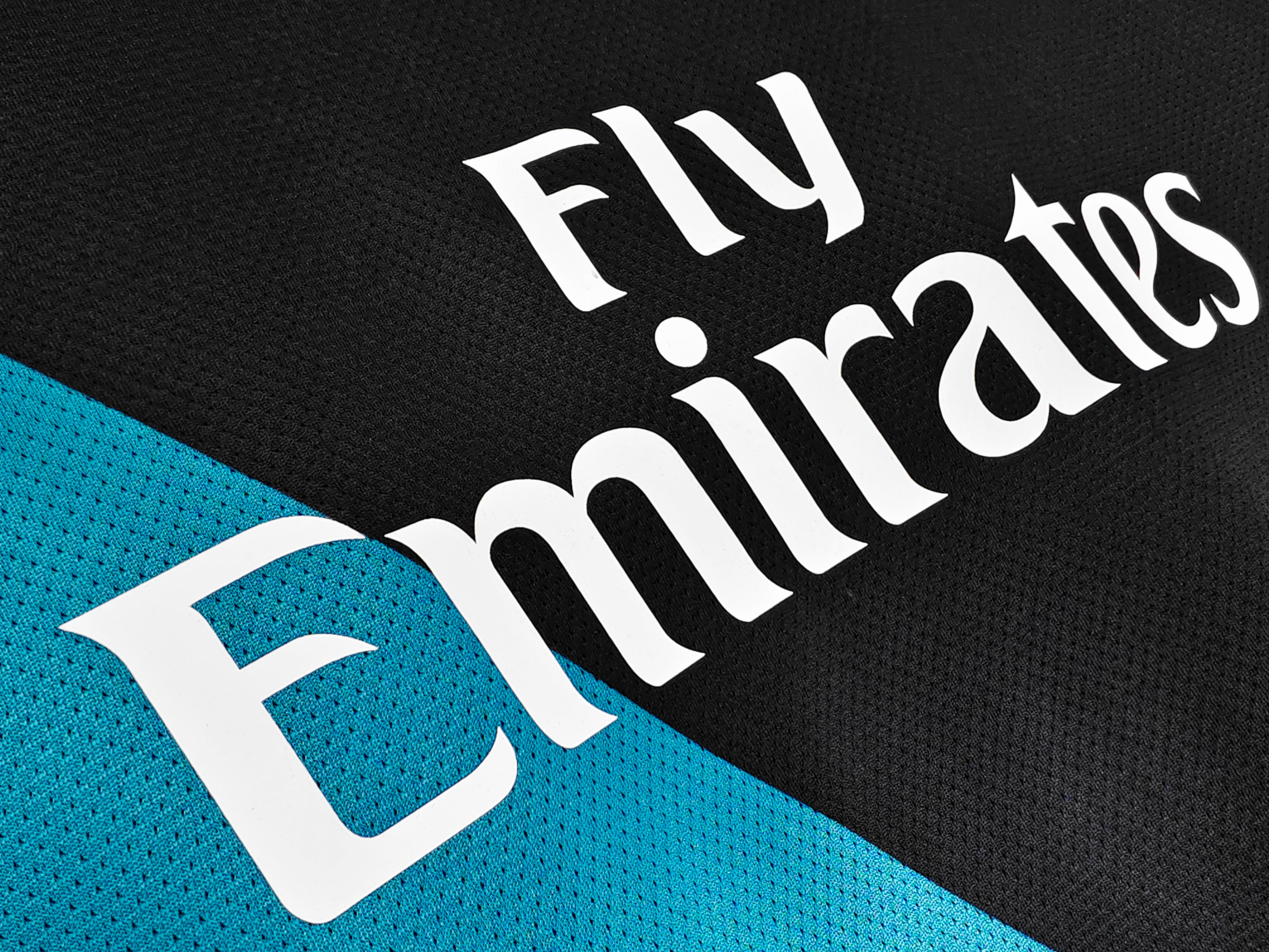 Arsenal 2011-2012 Away Kit