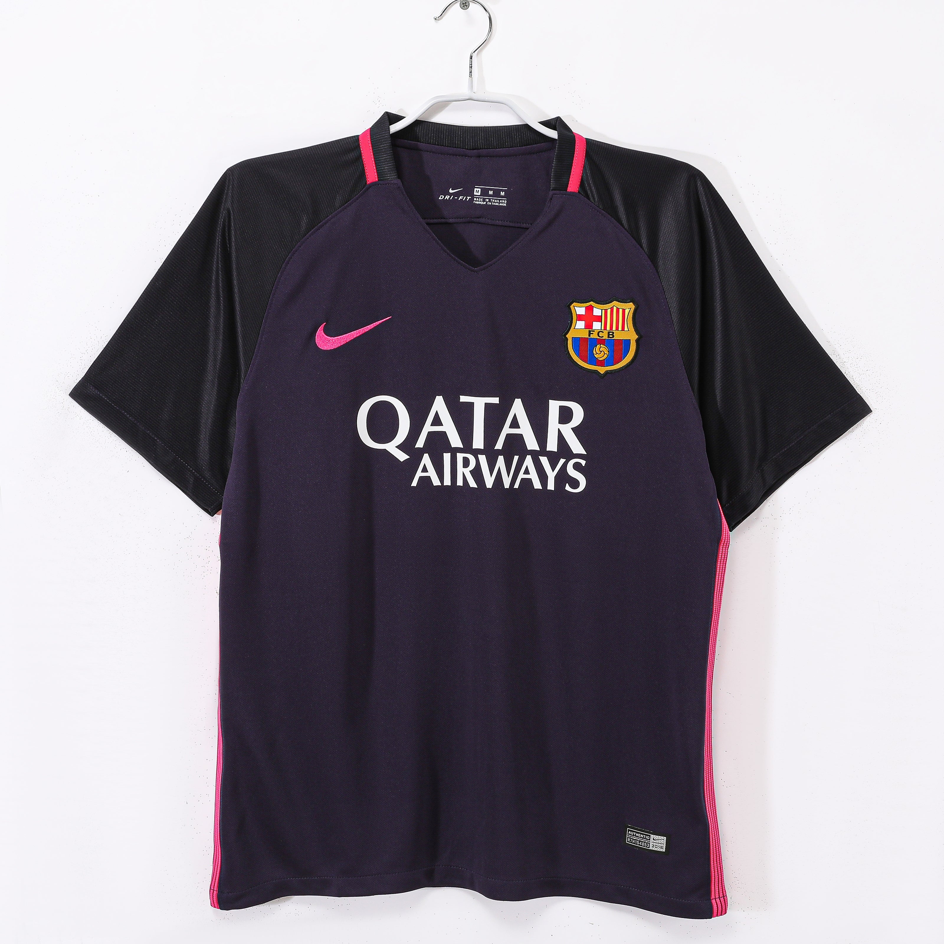 FC Barcelona 2016-2017 Away Kit