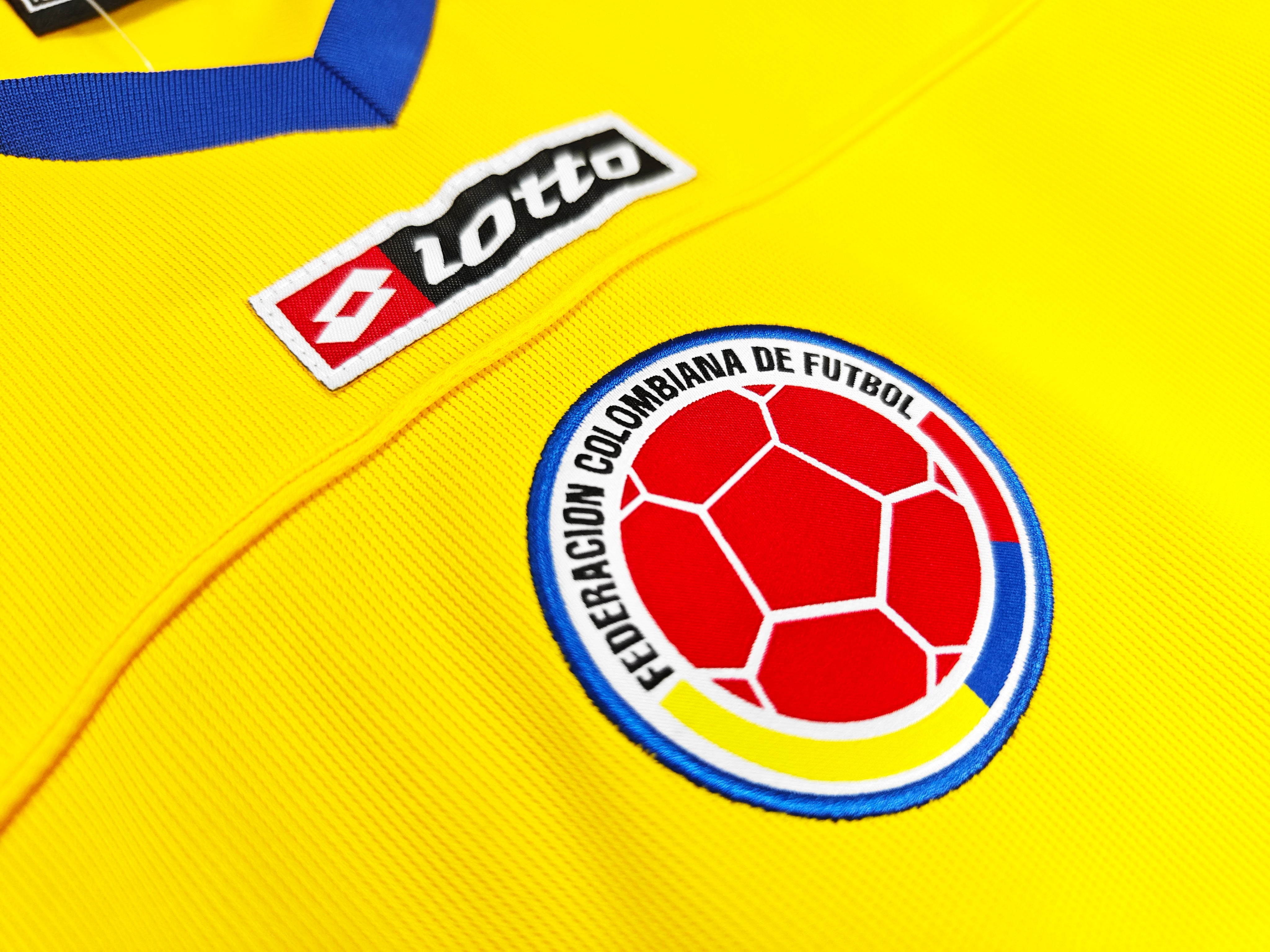 Colombia 2004-2005 Home Kit