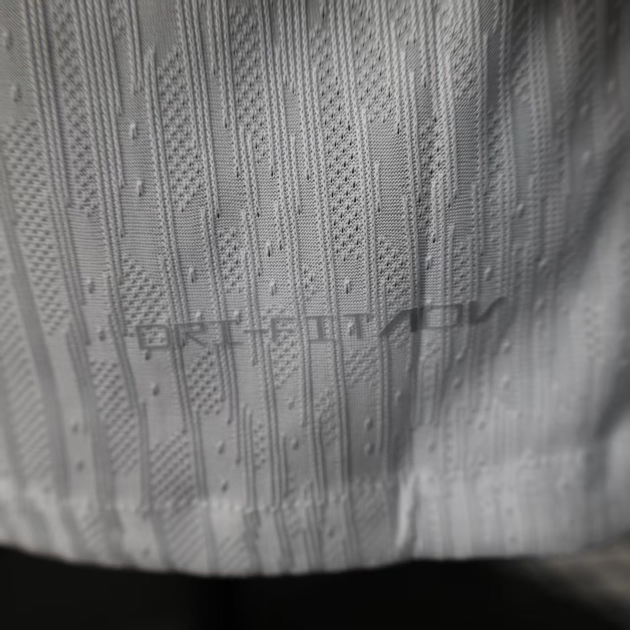 Tottenham "Electric Lilywhite" Special Kit