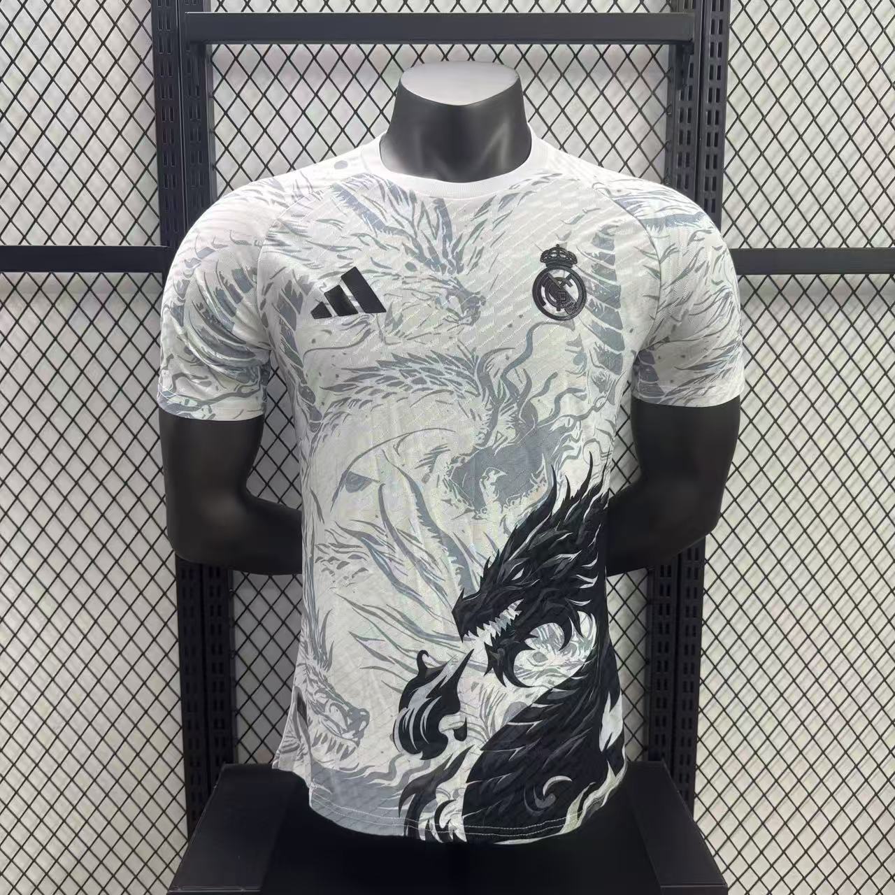 Real Madrid " Dragao Blanco" Special Kit