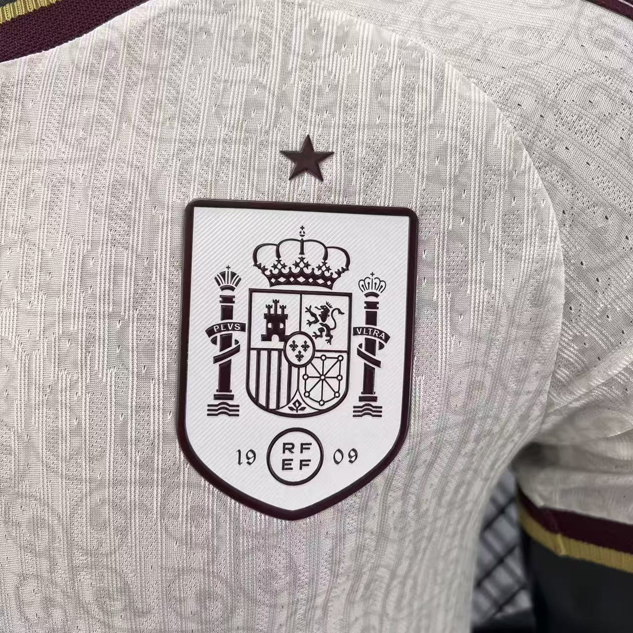 Spain "Burgundy Elegance" Special Kit