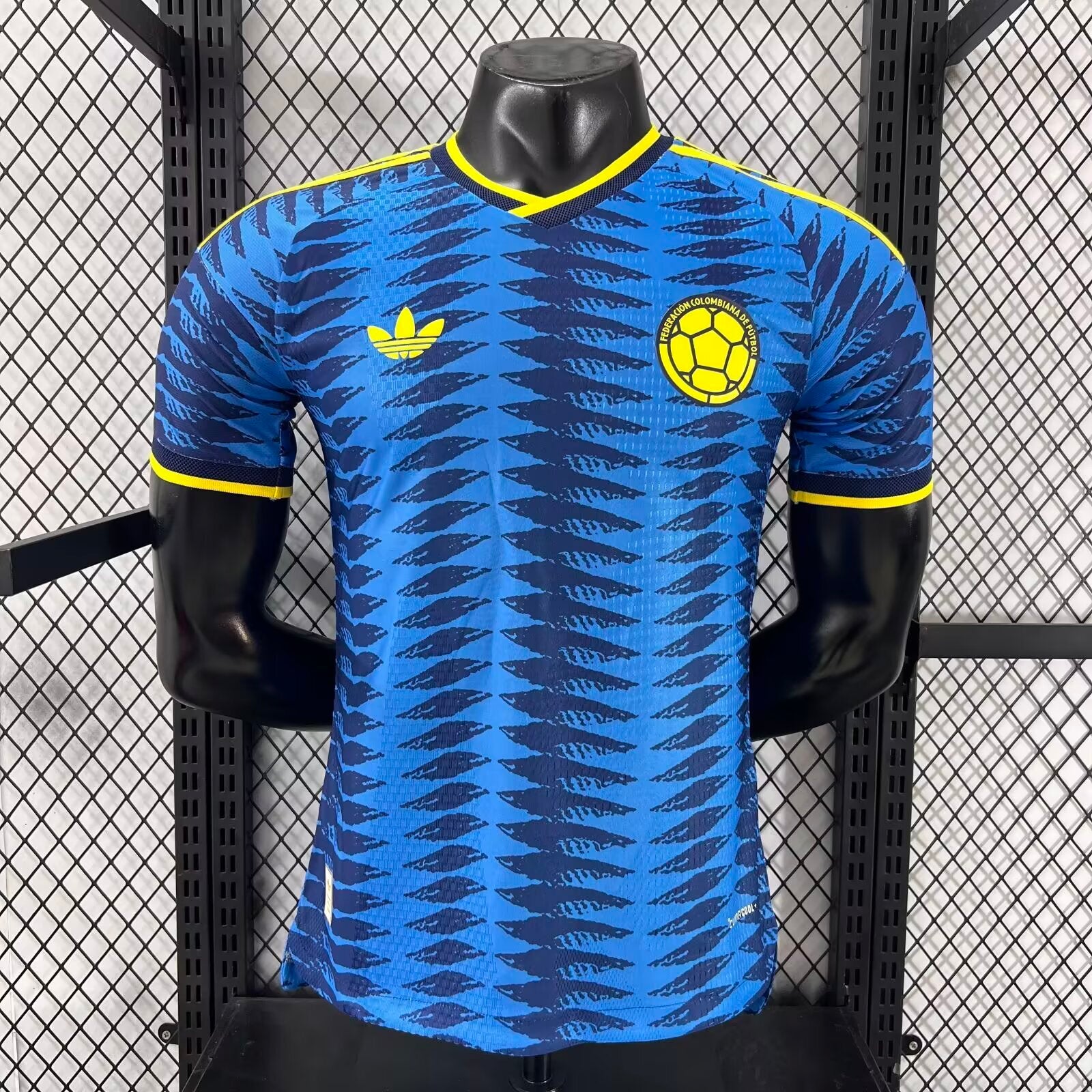 Colombia "Centenary Trefoil" Special Kit