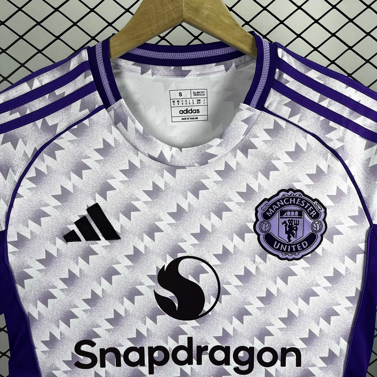 Manchester United "Electric Eclipse" Special Kit