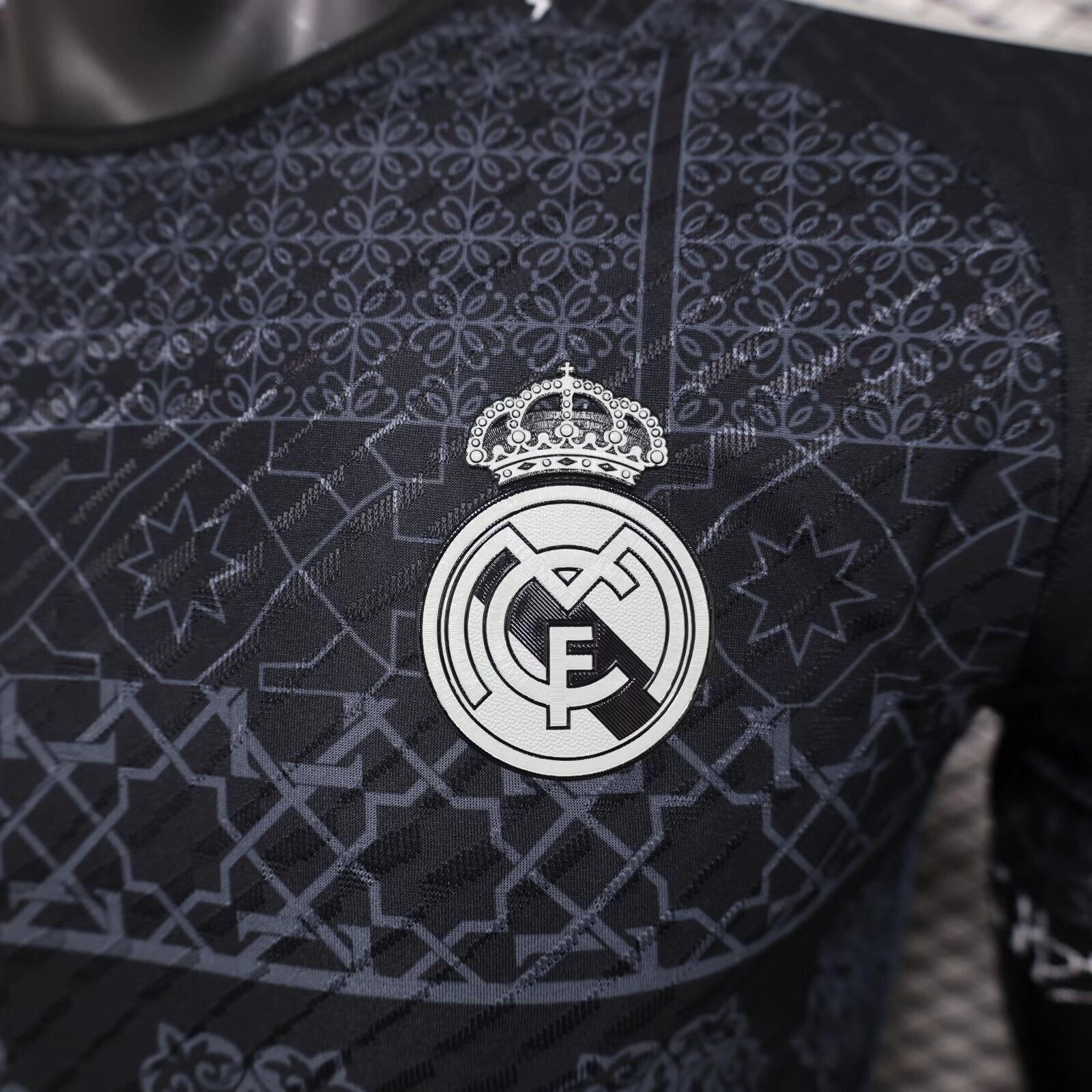 Real Madrid "Mosaic Heritage" Black Edition Special Kit