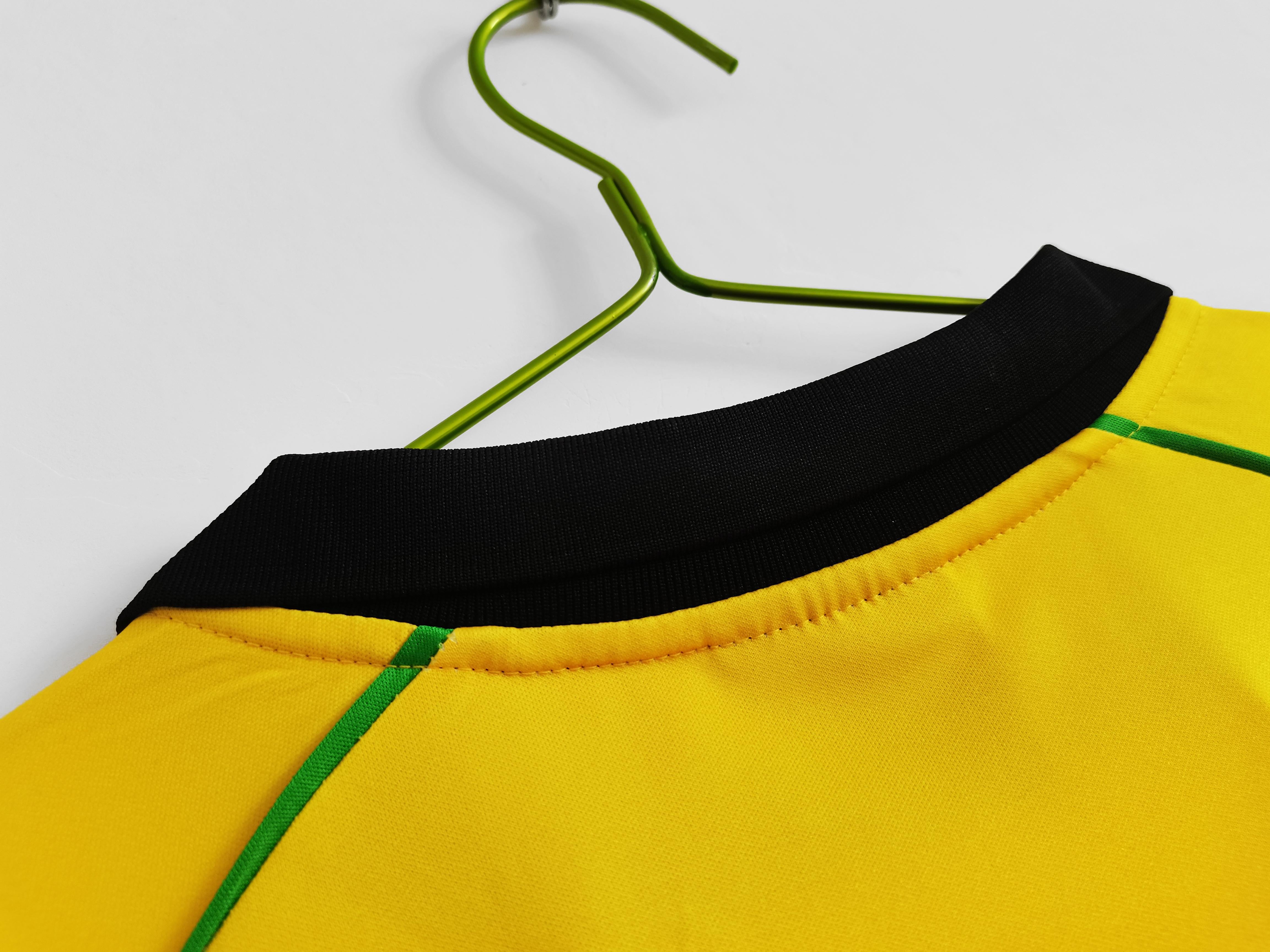 Jamaica 1998-1999 Away Kit