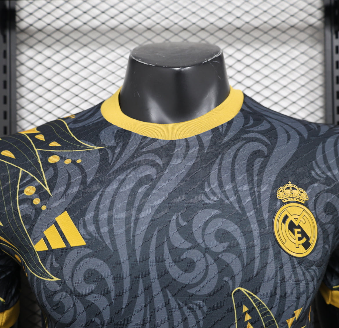 Real Madrid "Golden Wolf" Special Kit