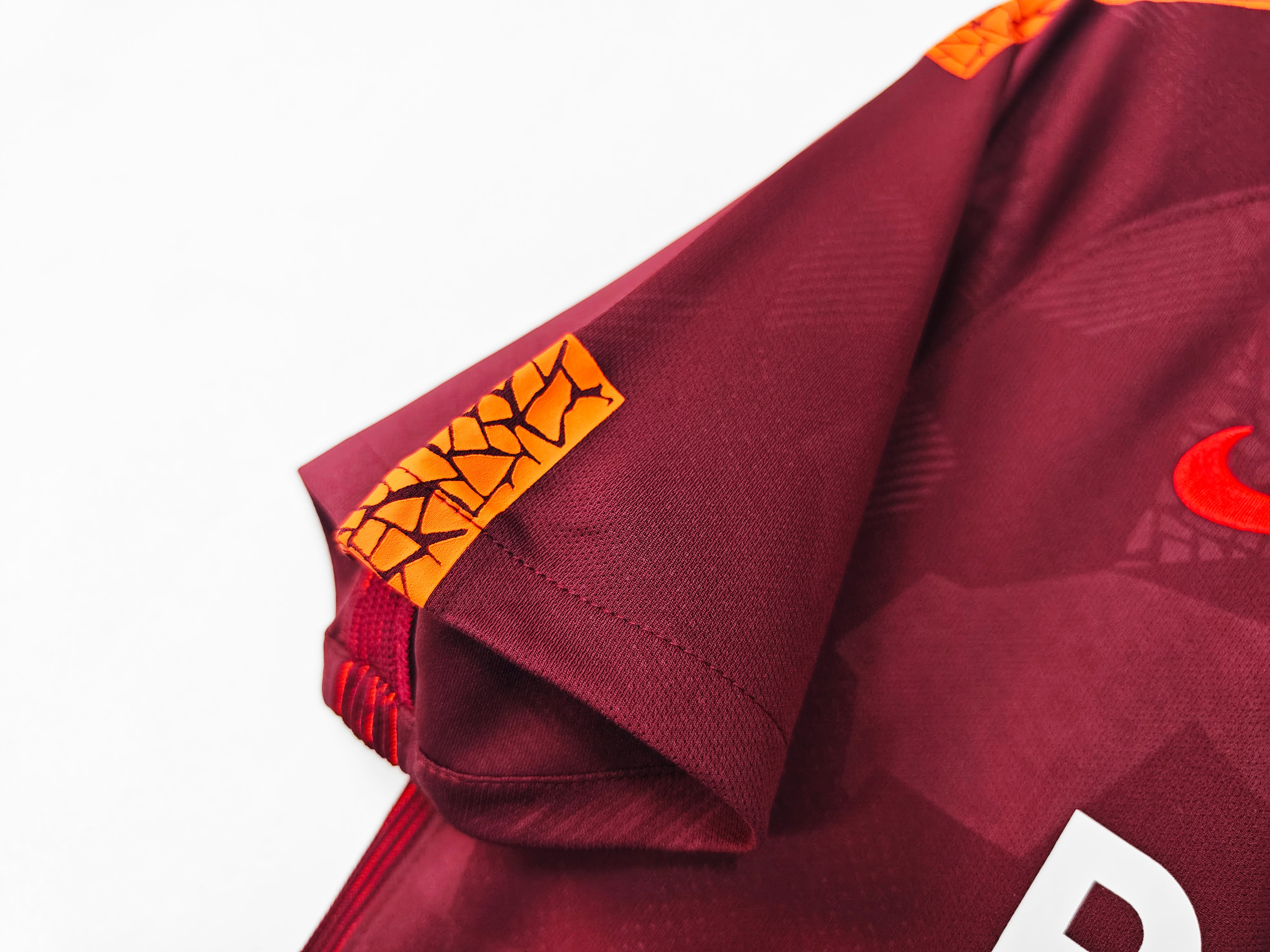 FC Barcelona 2017-2018 Third Kit