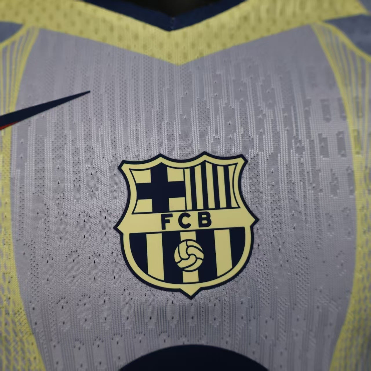 FC Barcelona "Vibrant Glitch" Special Kit