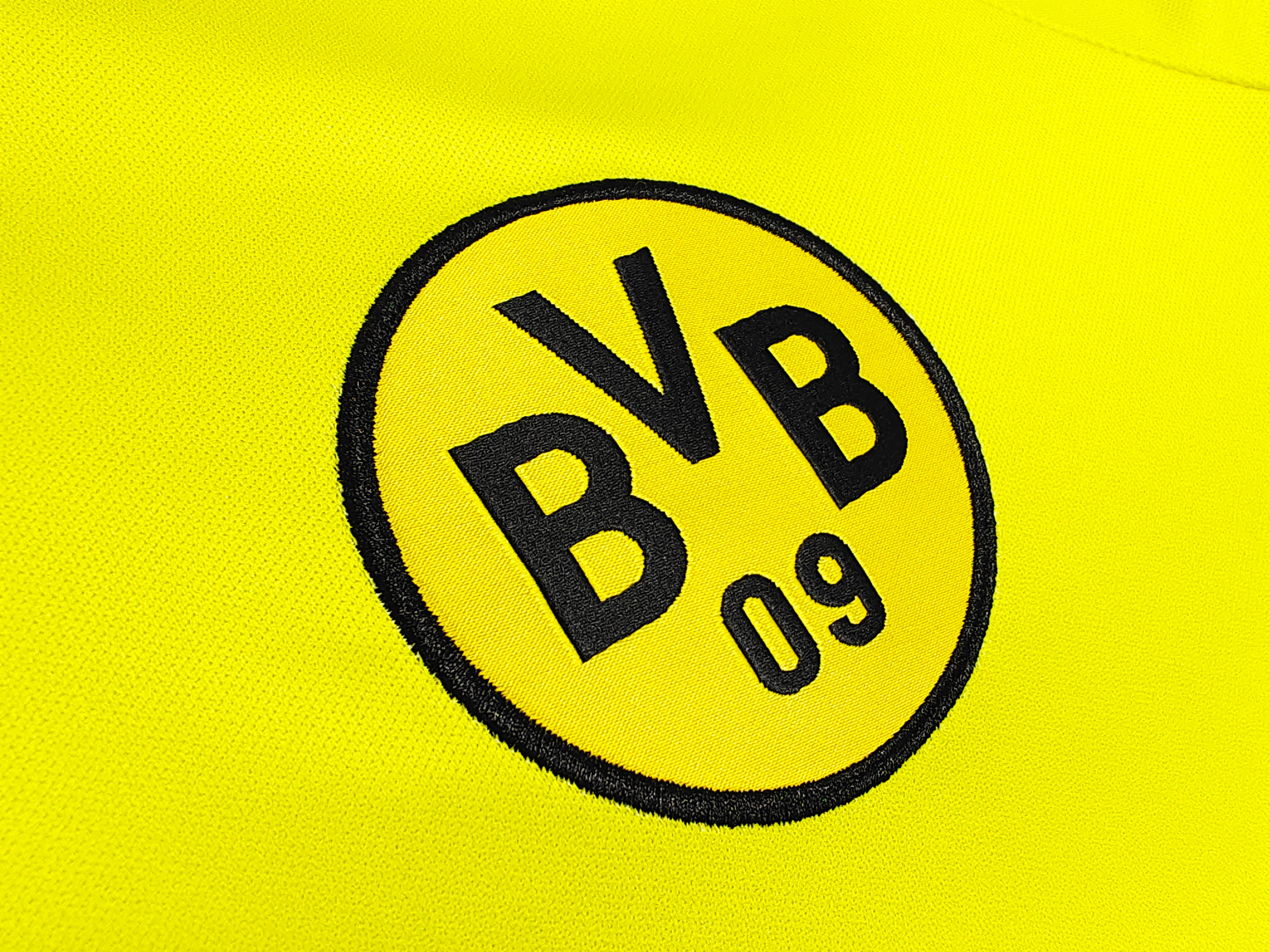 Borussia Dortmund 1994-1995 Home Kit
