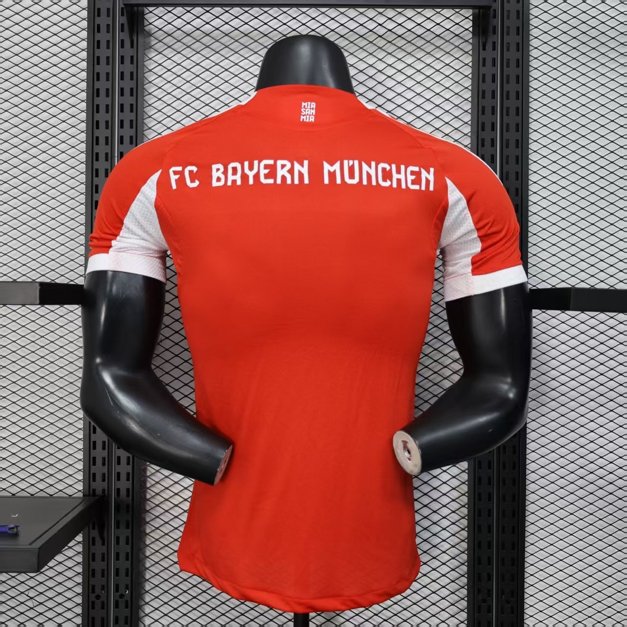 Bayern Munich "Vertical Blur" Special Kit