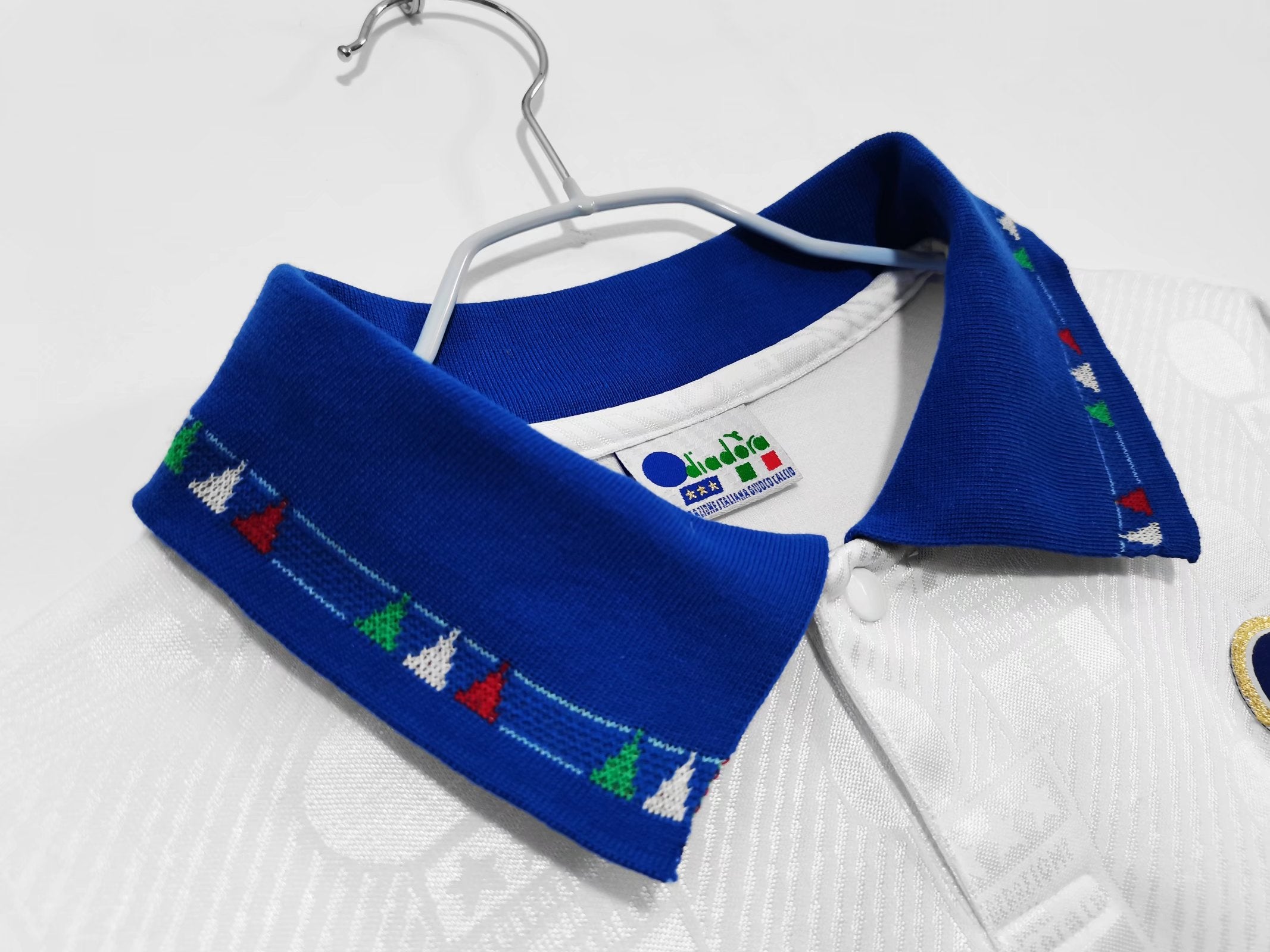 Italy 1994-1995 Away Kit