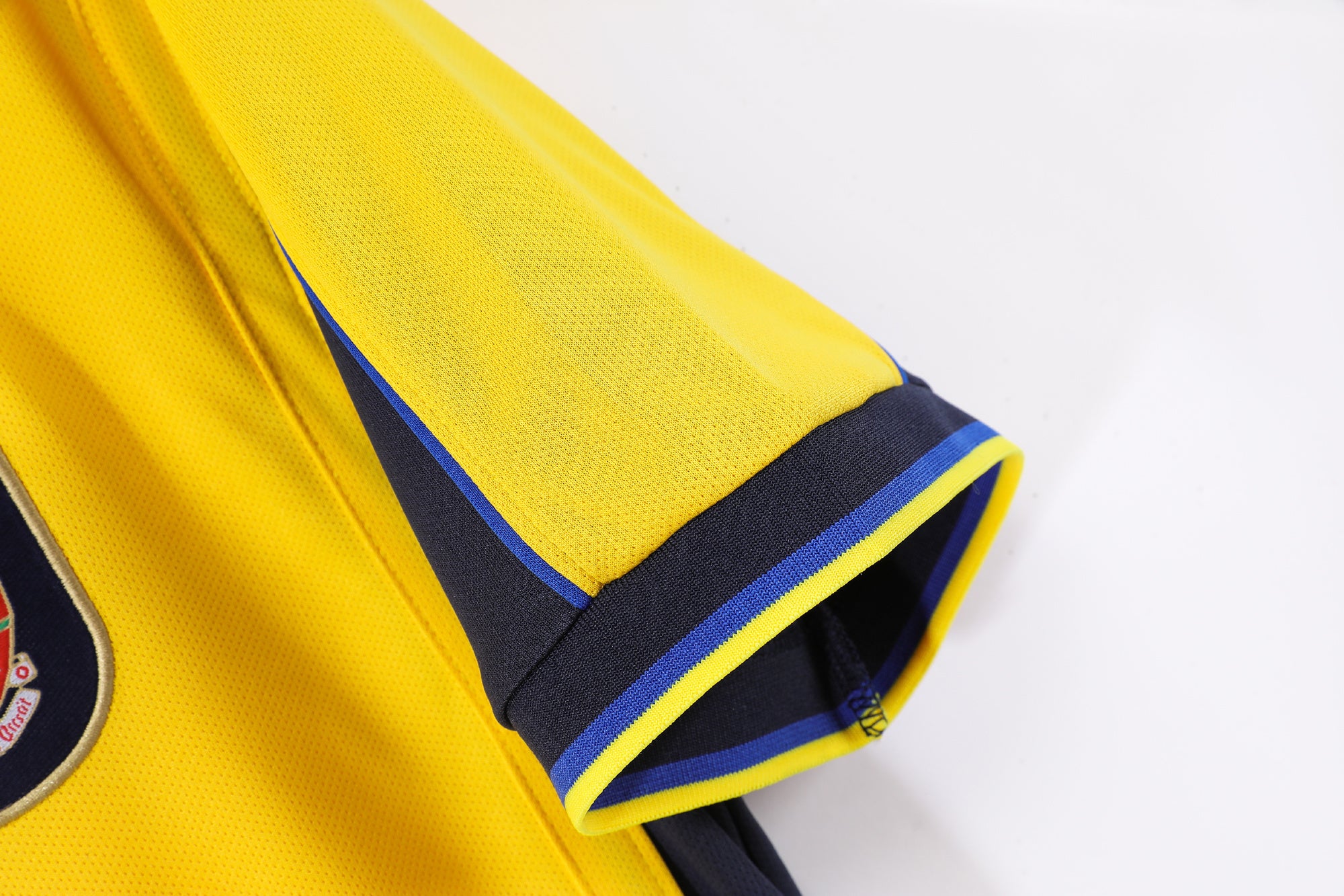 Arsenal 1999-2001 Away Kit