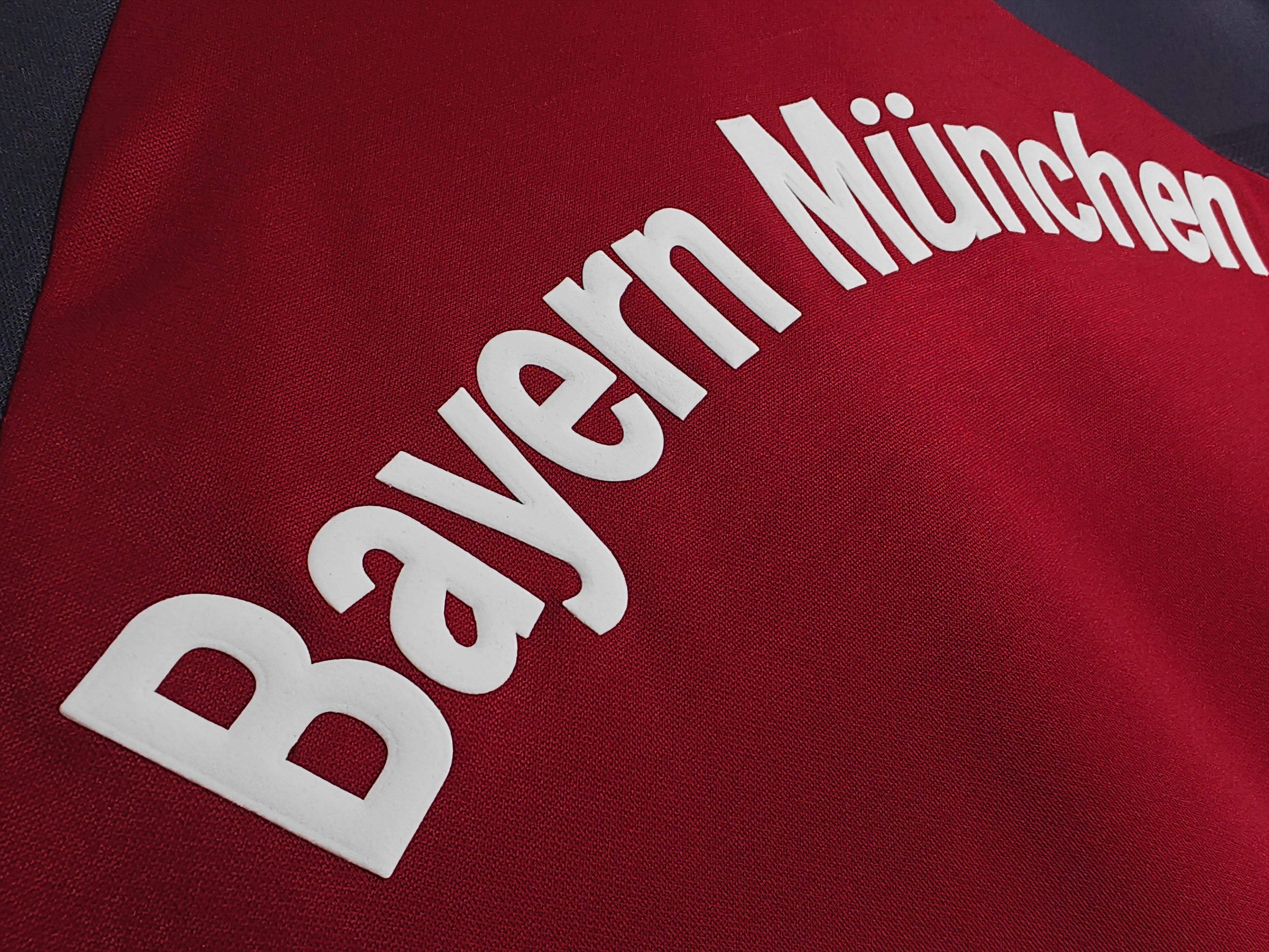 Bayern Munich 1999-2001 Home Kit