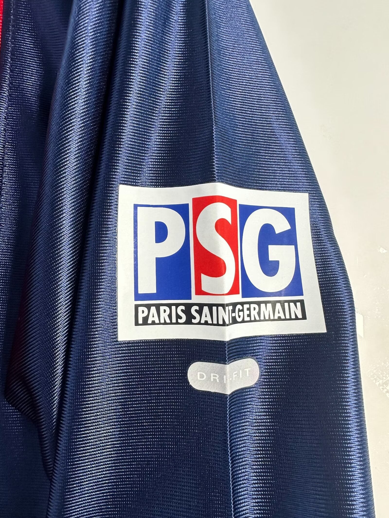 PSG 2001-2002 Home Long Sleeve Kit