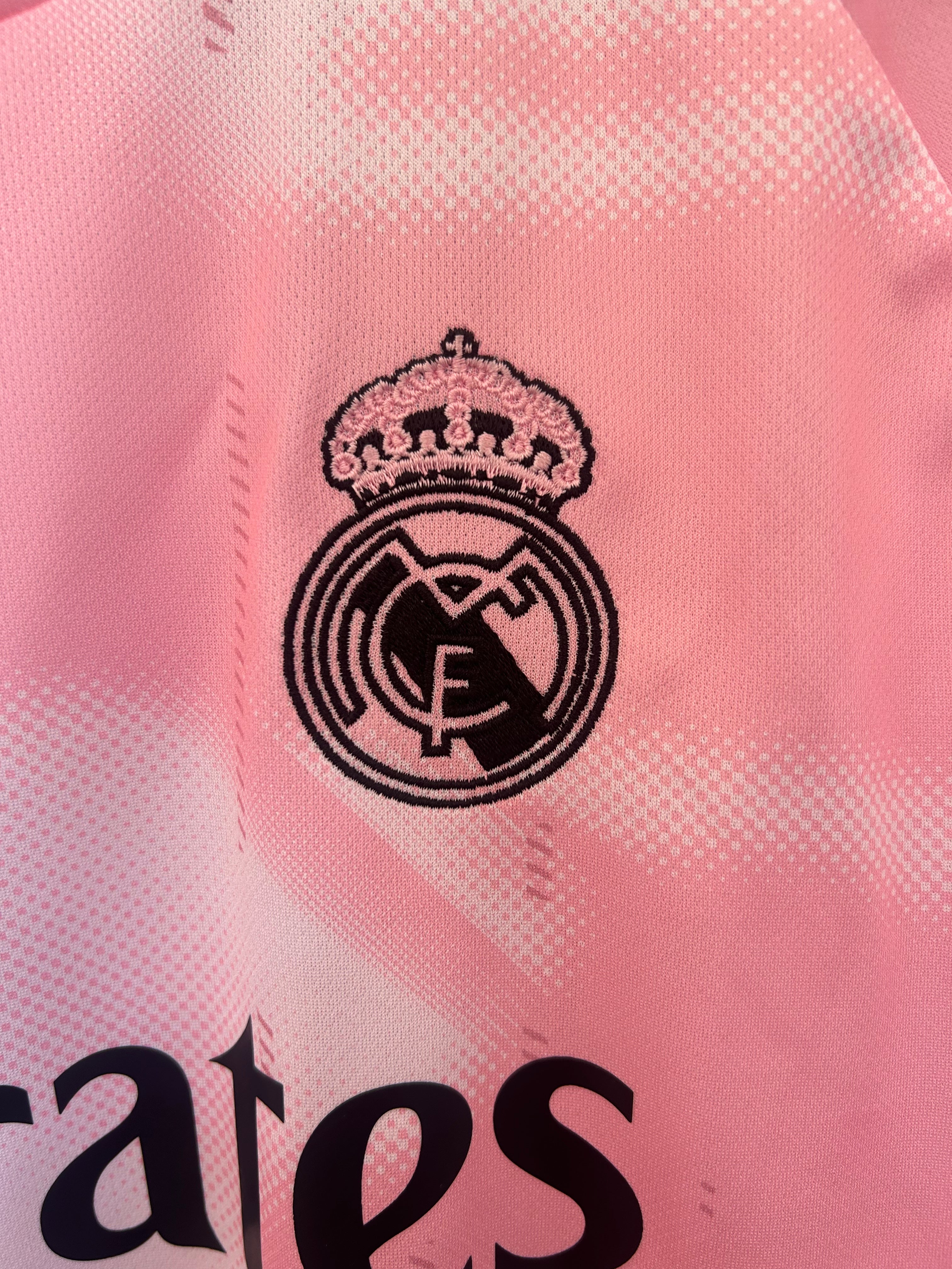 Real Madrid "Rose Elite" Special Kit