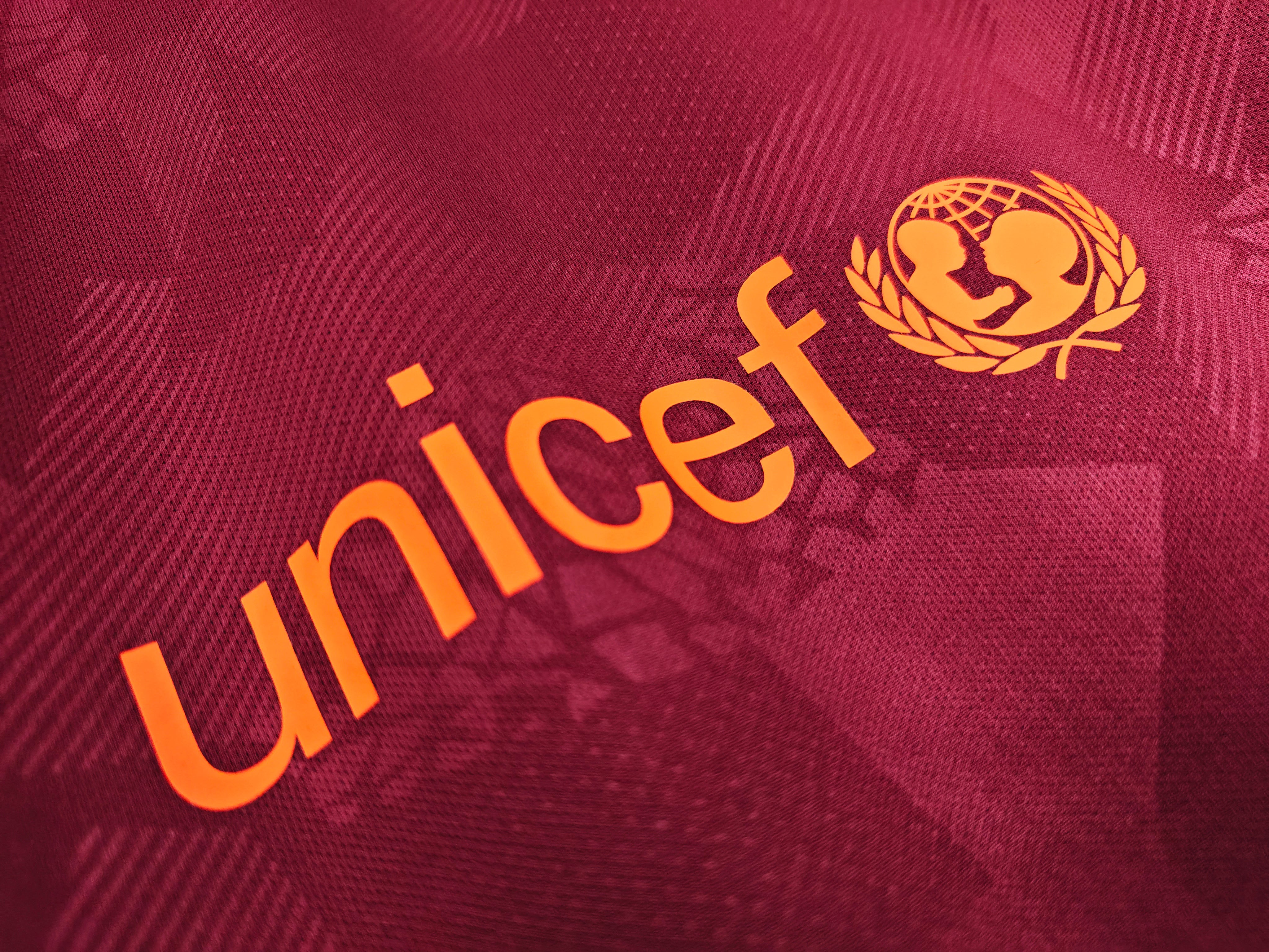 FC Barcelona 2017-2018 Third Kit