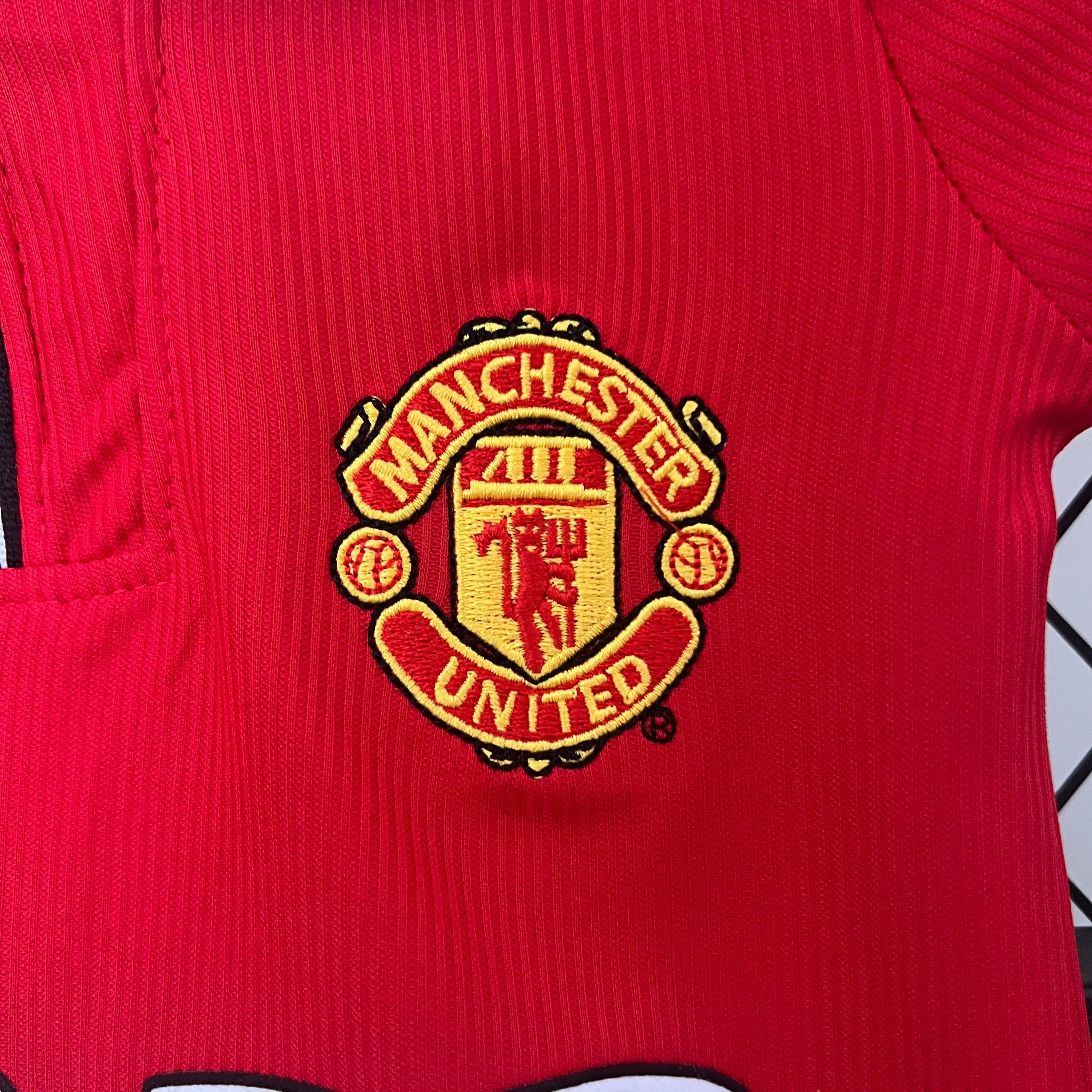 Manchester United 98/99 Home Jersey Kids