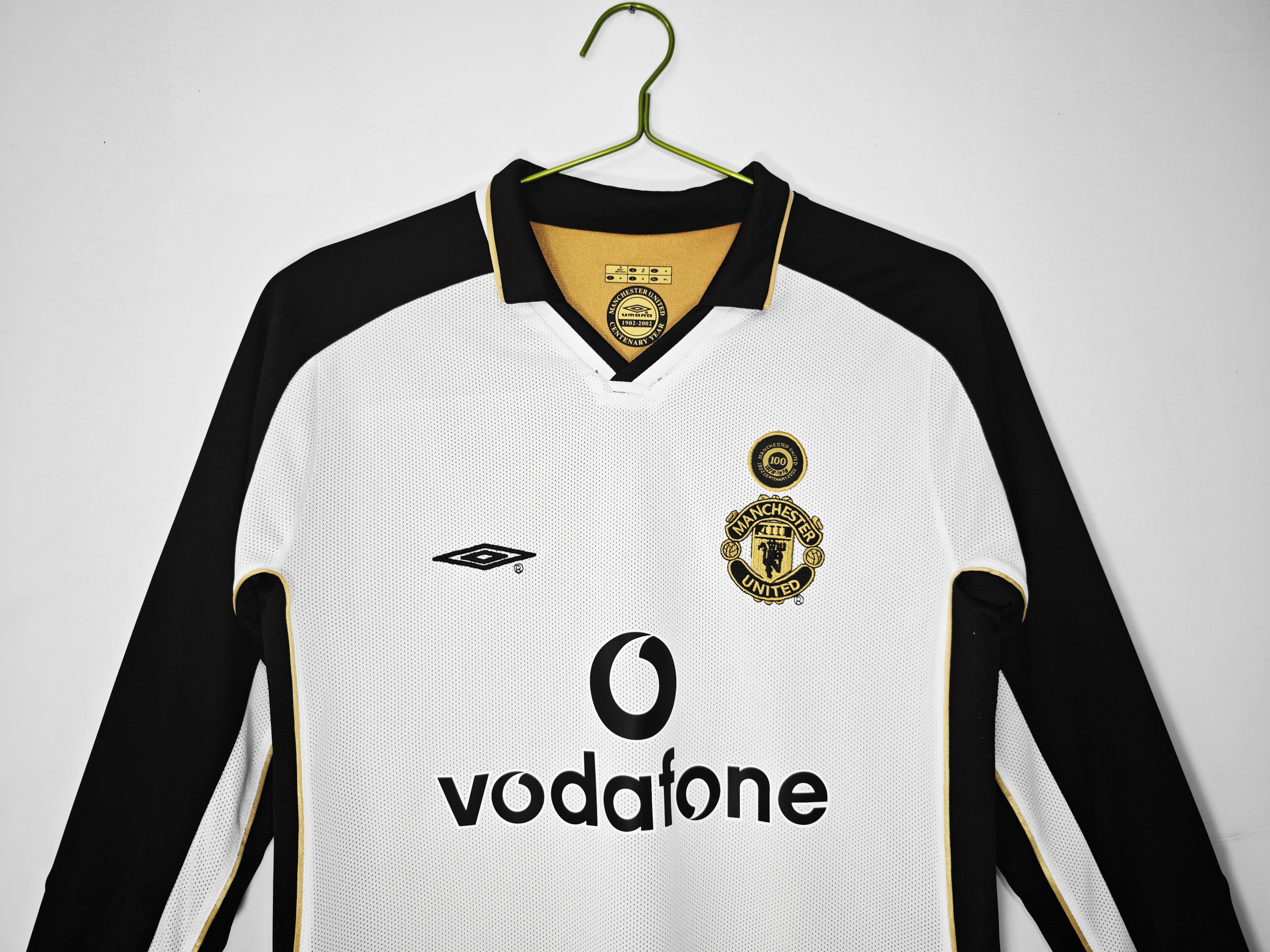 Manchester United 2001-2002 Away Long Sleeve Kit