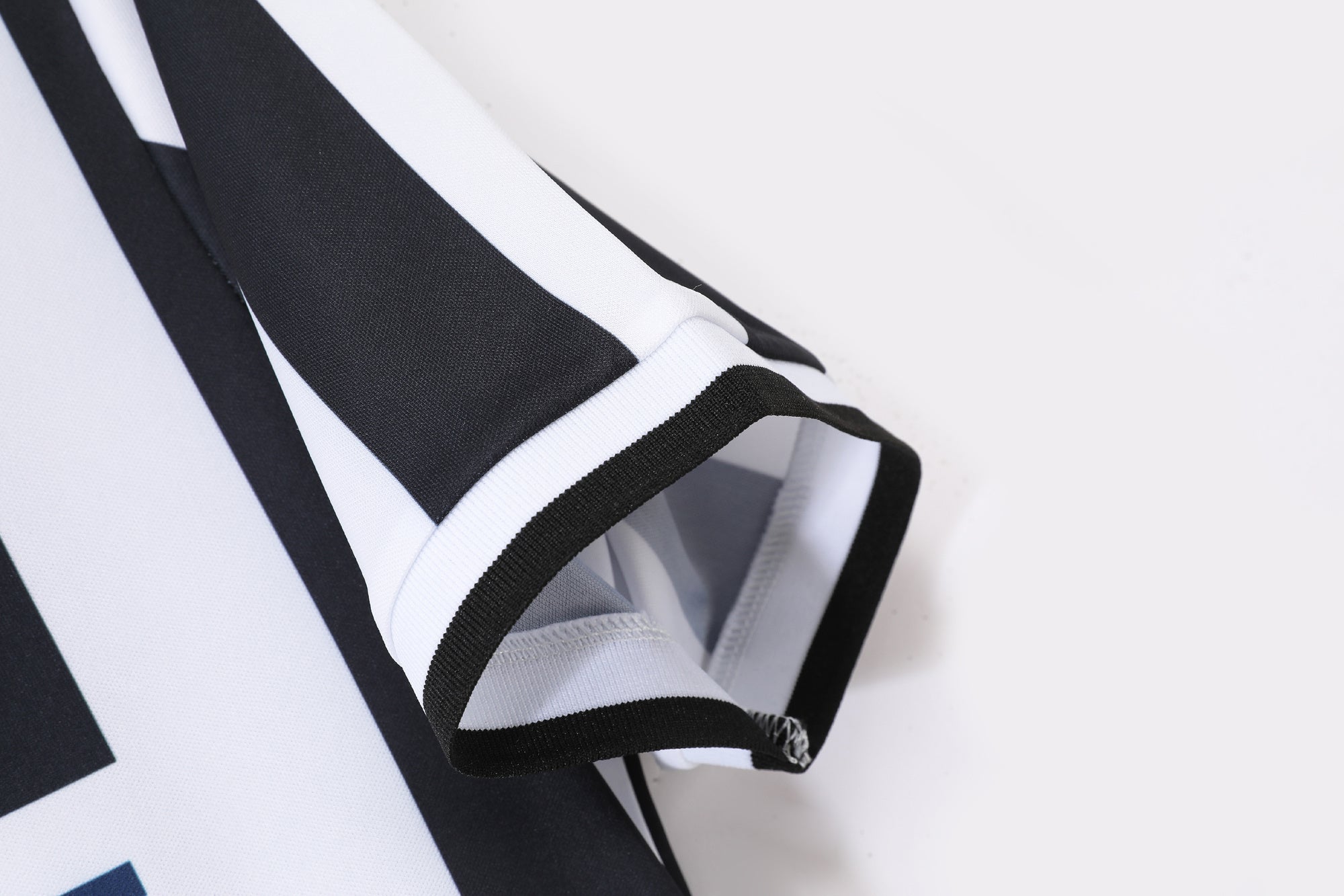 Juventus 1995-1997 Home Kit