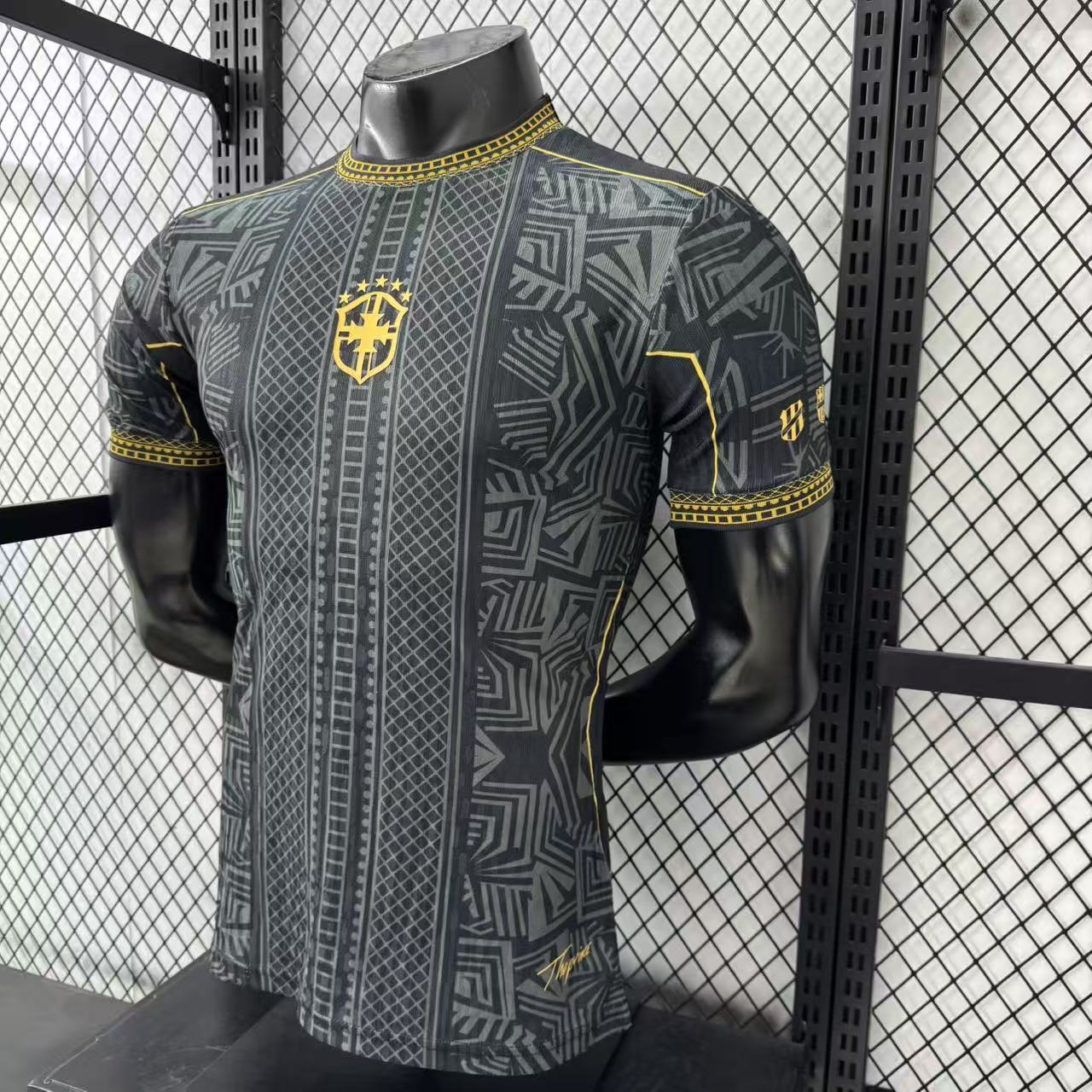 Brazil "Indigenous Noir" Special Kit